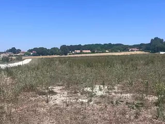 Terrain vente à Saintes, Pont-l'abbé-d'arnoult