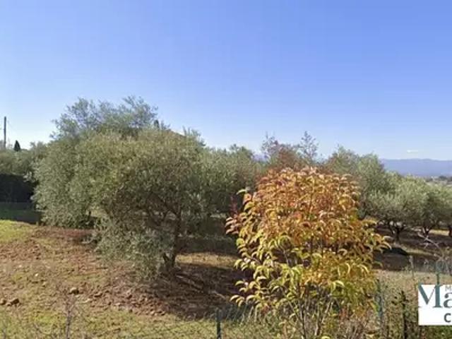 Terrain vente à Pourrières, Var
