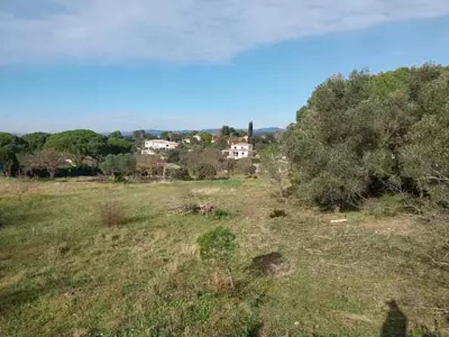 Terrain vente à Roquebrune-sur-Argens, Var