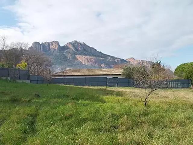Terrain vente à Arrondissement de Draguignan, Roquebrune-sur-argens