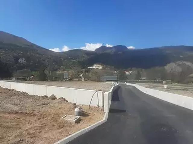 Terrain vente à Saint-Étienne-le-Laus, Hautes-Alpes
