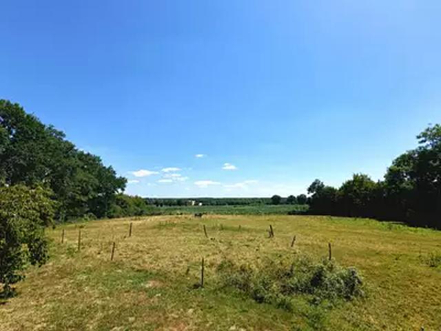 Terrain vente à Bourg-en-Bresse, Vandeins