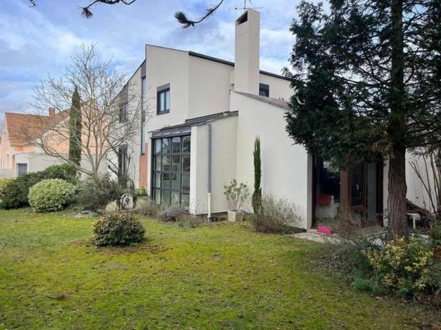 Maison location à Cœur de Ville - Montsouris, Achères