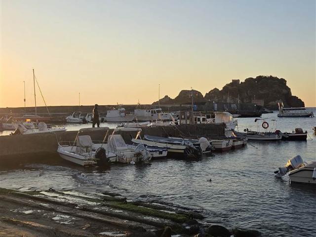 Appartamento in affitto a Aci Castello, Sicilia