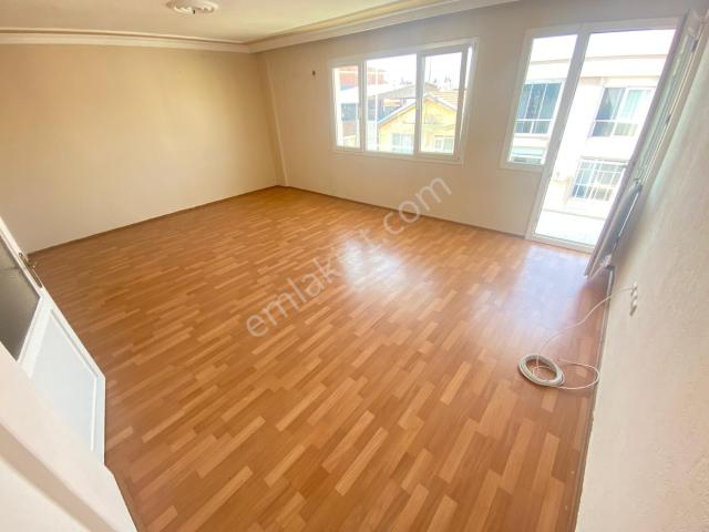 Buca, İzmir içerisinde kiralık mülk