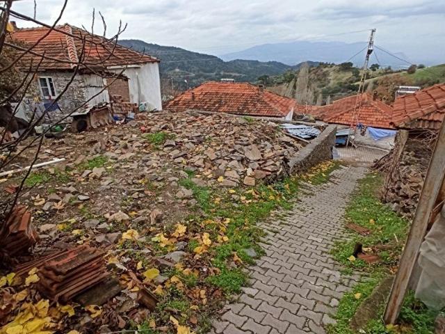 Turgutlu, Manisa içerisinde satılık Arsa