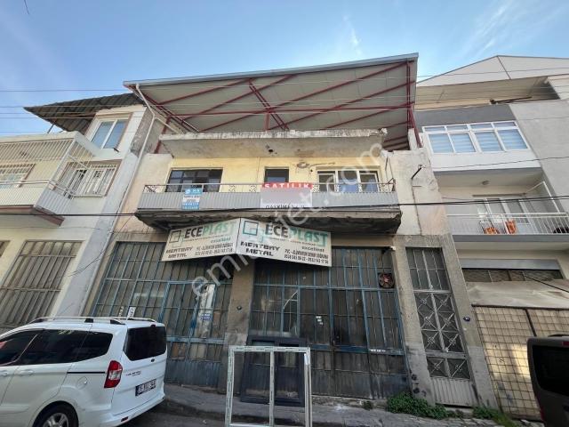 Karabağlar, İzmir içerisinde satılık Bina