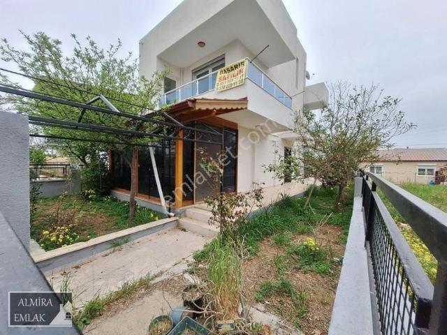 Urla, İzmir içerisinde satılık Villa