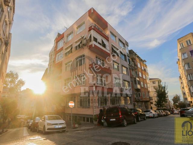 Cumhuriyet Meydanı, Bandırma içerisinde satılık mülk