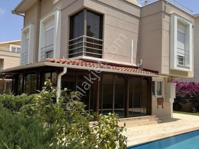 Kadriye Mahallesi, Serik içerisinde satılık Villa