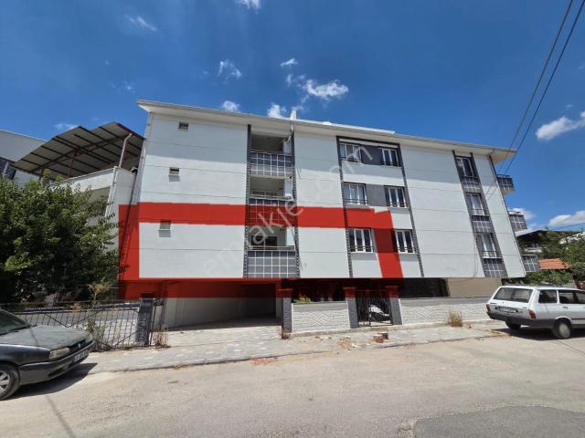 Akhisar, Manisa içerisinde satılık mülk