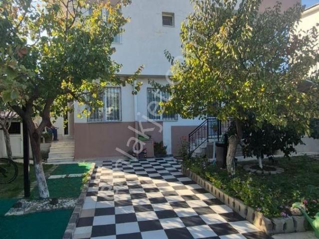 Kuşadasi, Aydin içerisinde satılık Villa