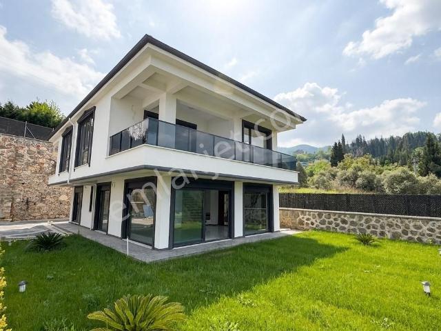 Gölcük, Kocaeli içerisinde satılık Villa