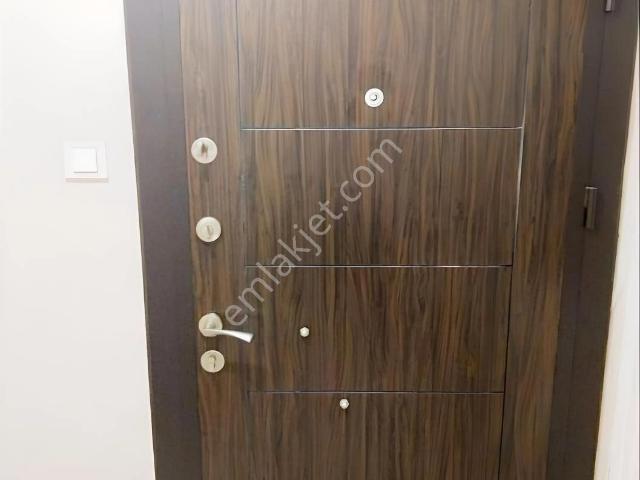 İzmit, Kocaeli içerisinde kiralık mülk