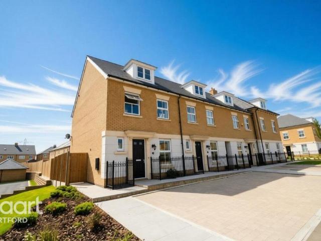 House for rent in Ebbsfleet Green, Dartford