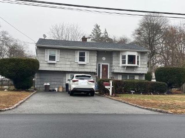 House for sale in Bohemia, New York