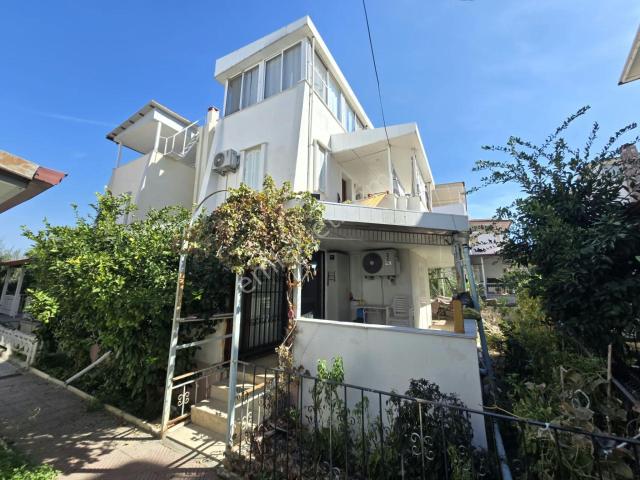 Güzelçamlı Mahallesi, Kuşadası içerisinde satılık Villa