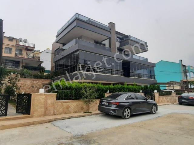 Kuşadasi, Aydin içerisinde satılık Villa