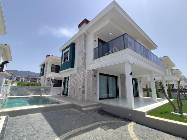 Kuşadasi, Aydin içerisinde satılık Villa