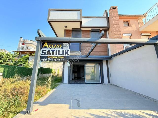 Kuşadasi, Aydin içerisinde satılık Villa