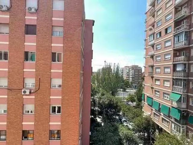 Casa en alquiler en Castilla, Madrid