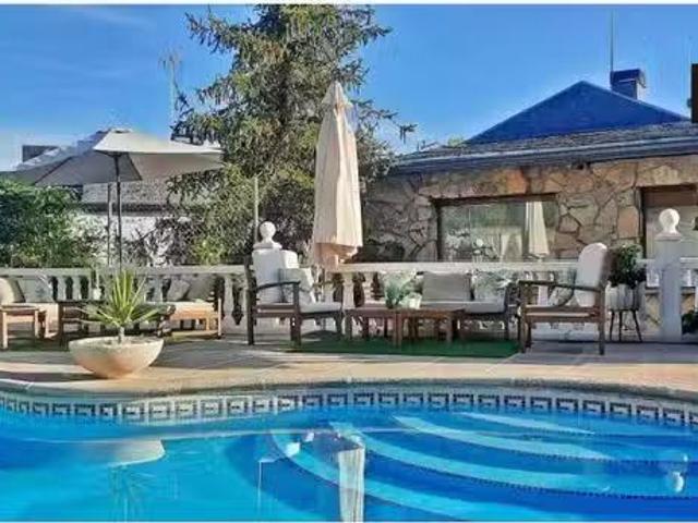 Apartamento en alquiler en Los Peñascales, Torrelodones