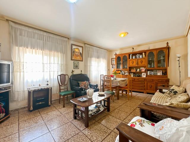 Casa en venta en Coslada, Grup Sant Vicent Ferrer