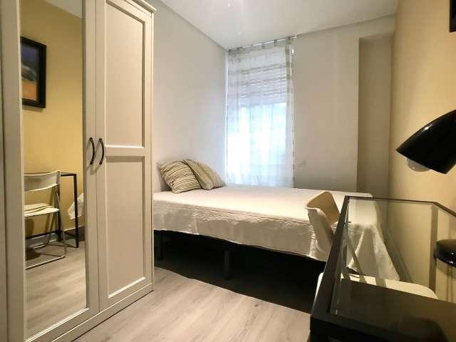 Habitación en alquiler en Tetuán, Medina-sidonia