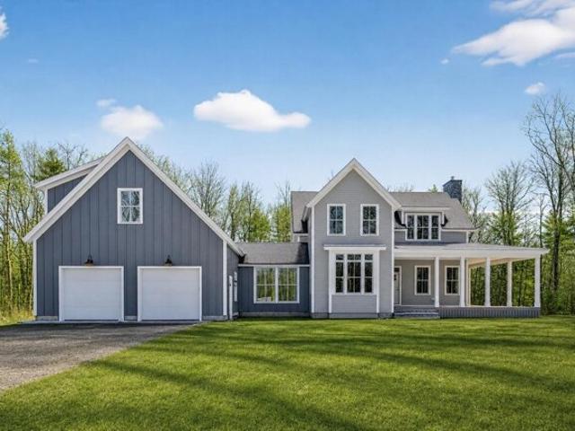 House for sale in Maine