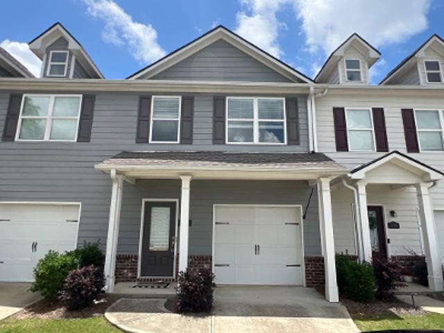 Property for sale in Oakwood, Georgia
