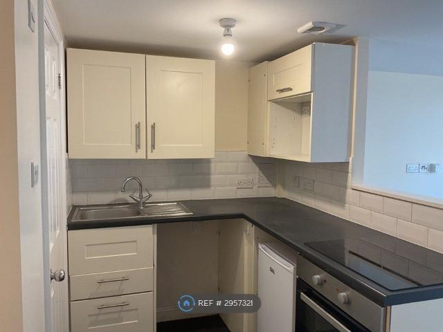 Studio for rent in St Stephen, Five Acres