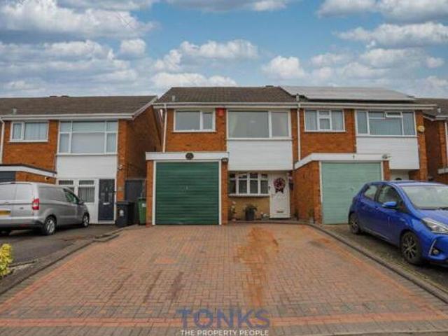 House for sale in Halesowen, West Midlands