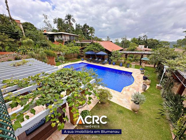 Casa aluguel em Região Geográfica Imediata de Blumenau, Blumenau