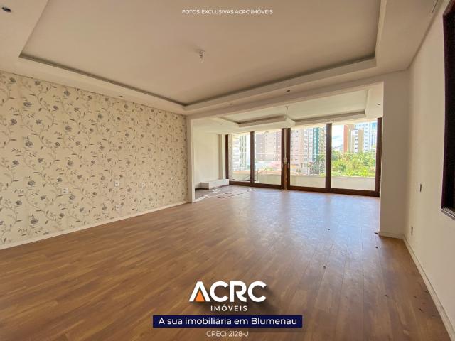 Casa aluguel em Região Geográfica Imediata de Blumenau, Blumenau