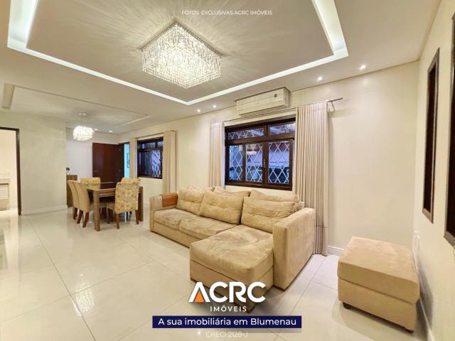 Casa aluguel em Região Geográfica Imediata de Blumenau, Blumenau