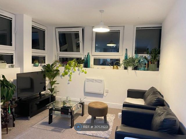 House for rent in Sale, Trafford