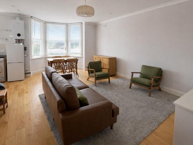 Apartment for rent in Stockwell, Greater London