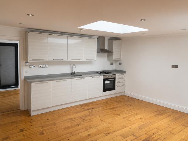 Apartment for rent in Stockwell, Greater London