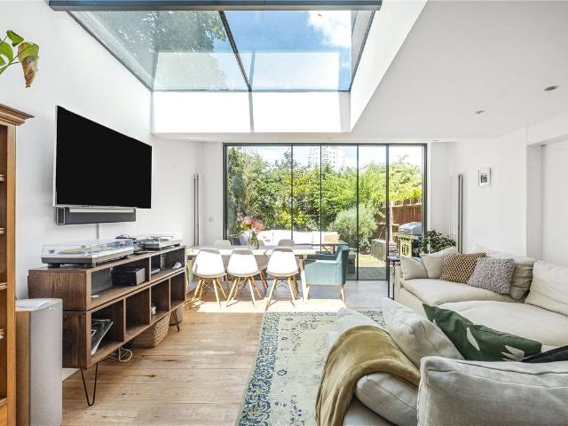 House for rent in London Borough of Lambeth, Greater London