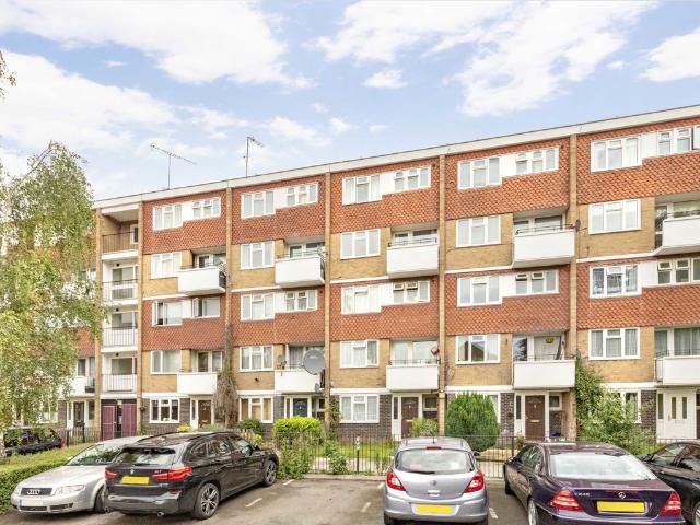 Apartment for rent in Norbiton, Greater London