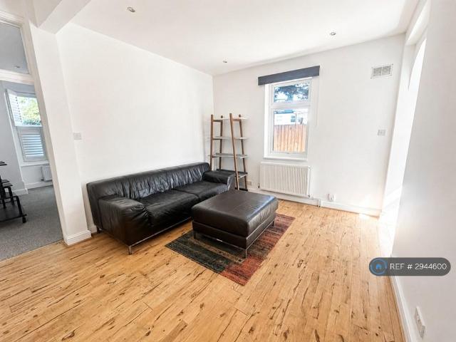 House for rent in London Borough of Merton, Collier's Wood
