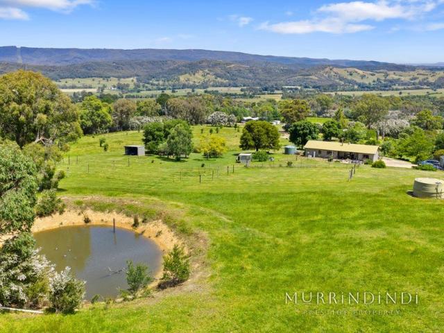 Cottage for sale in Taggerty, Victoria
