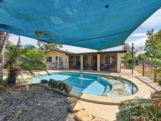 House for sale in Bluewater Park, Queensland