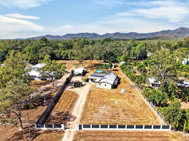 House for sale in Bluewater Park, Queensland