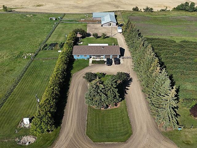 House for sale in Stettler, Alberta