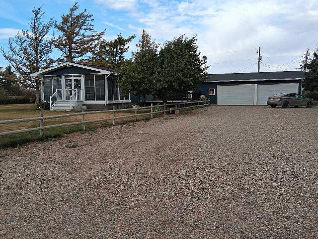 House for sale in Alberta