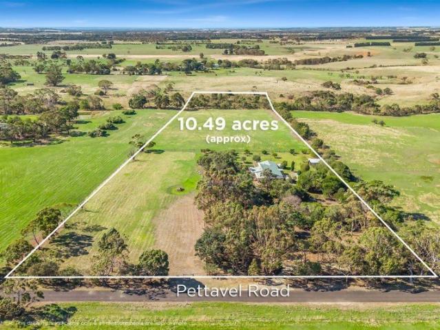 Cottage for sale in Freshwater Creek, Victoria