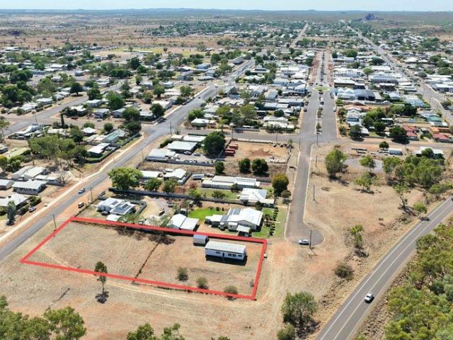 House for sale in Cloncurry