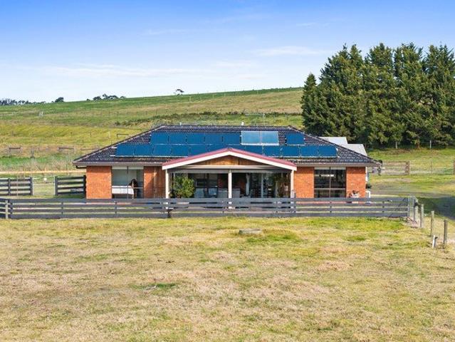 Cottage for sale in Maffra, Shire of Wellington