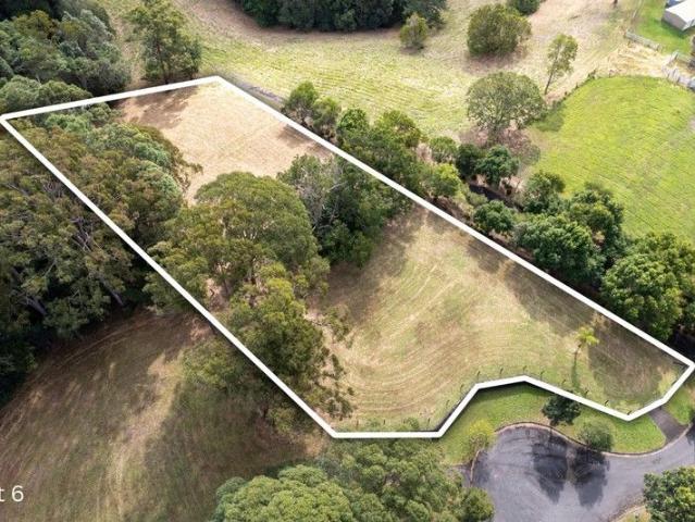 Land for sale in Kings Creek, Queensland